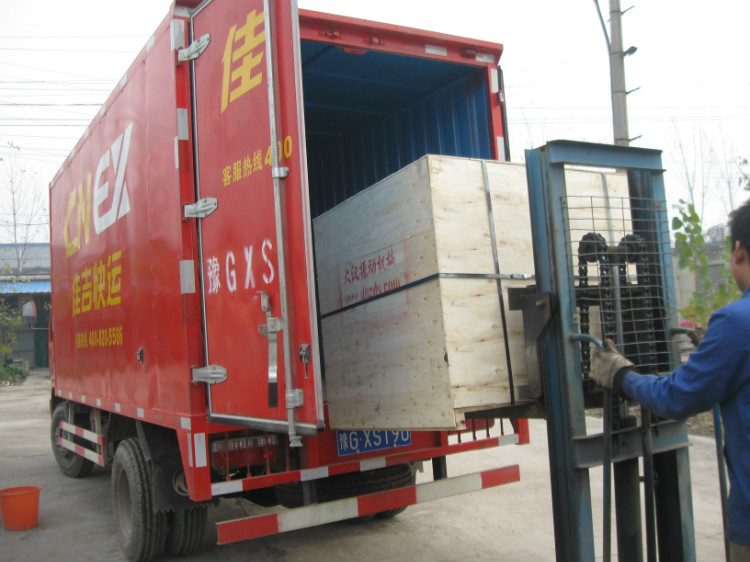 不銹鋼超聲波旋振篩發(fā)貨 不銹鋼超聲波旋振篩發(fā)貨